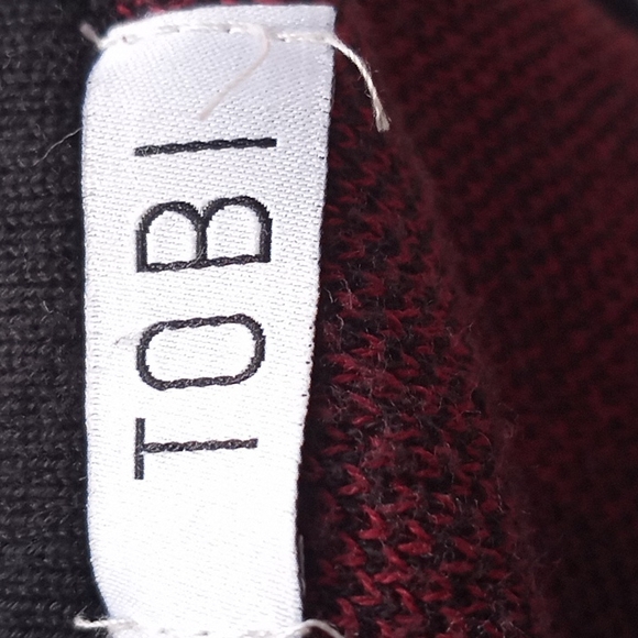 Tobi maroon aztec print oversized long-sleeved sweater - Picture 3 of 8